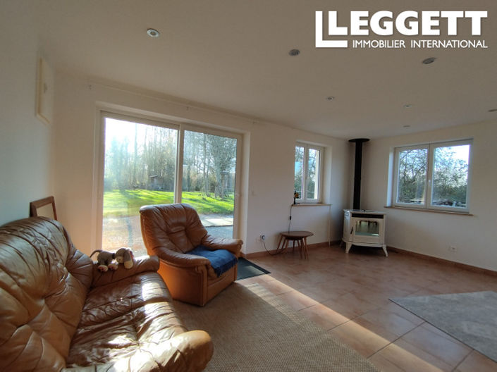 Image No.3-Maison de 4 chambres à vendre à Lussac-les-Églises