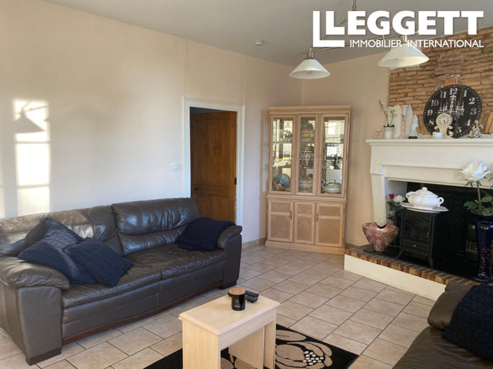 Image No.10-14 Bed House for sale