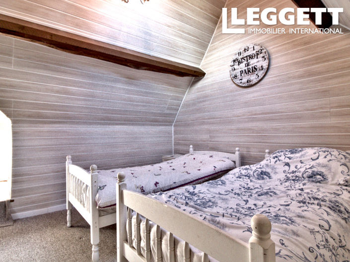 Image No.8-3 Bed House for sale