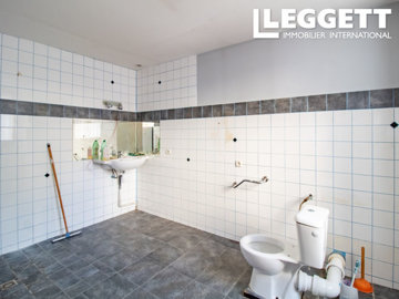 ahr0chm6ly9jzg4uagvzdglhlmltbw8vaw1hz2uvvevom