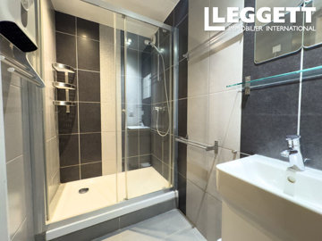 ahr0chm6ly9jzg4uagvzdglhlmltbw8vaw1hz2uvvevom