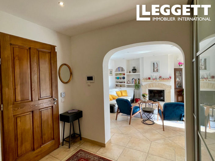 Image No.3-4 Bed House for sale