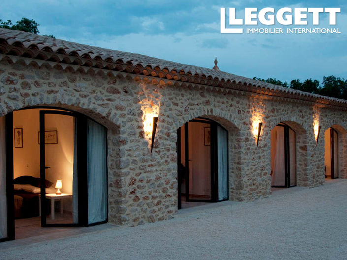 Image No.5-9 Bed House for sale