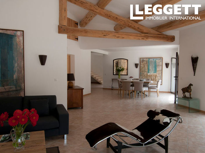 Image No.7-9 Bed House for sale