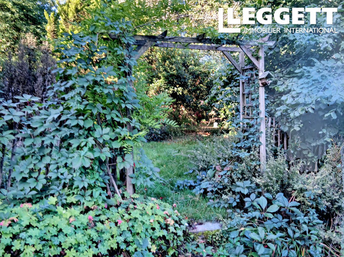 Image No.9-3 Bed House for sale