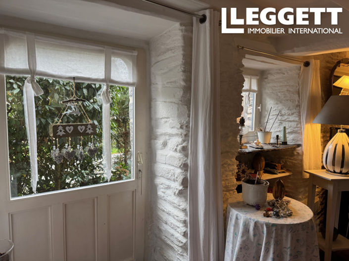 Image No.6-2 Bed House for sale