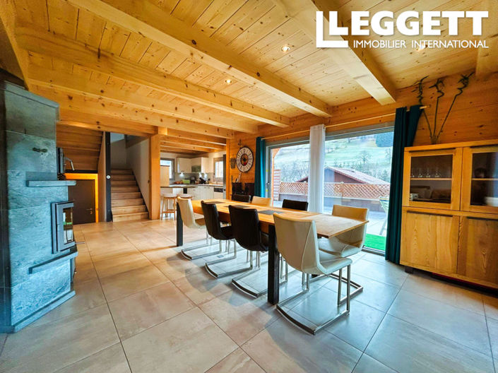 Image No.6-3 Bed House for sale