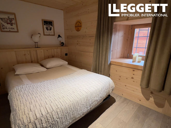 Image No.7-3 Bed House for sale