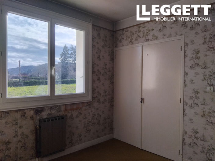 Image No.8-4 Bed House for sale