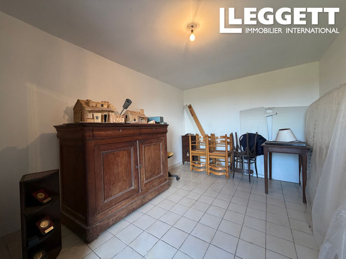 Image No.9-2 Bed House for sale