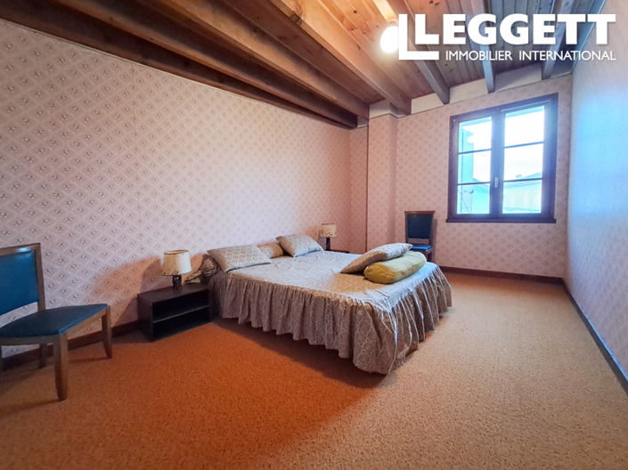 Image No.4-4 Bed House for sale