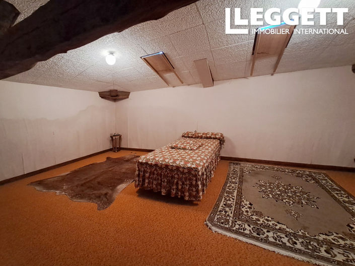 Image No.7-4 Bed House for sale