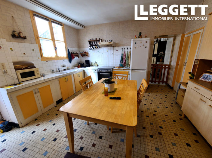 Image No.4-6 Bed House for sale