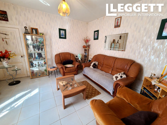 Image No.5-6 Bed House for sale