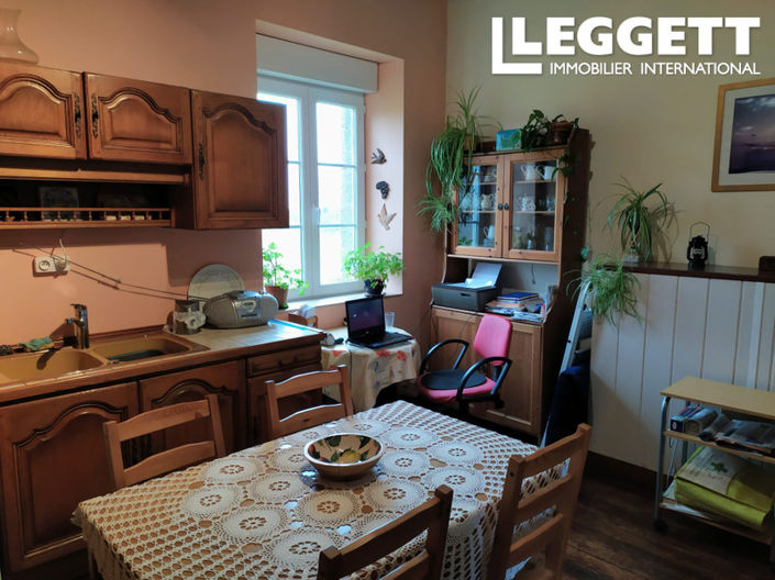 Image No.7-2 Bed House for sale