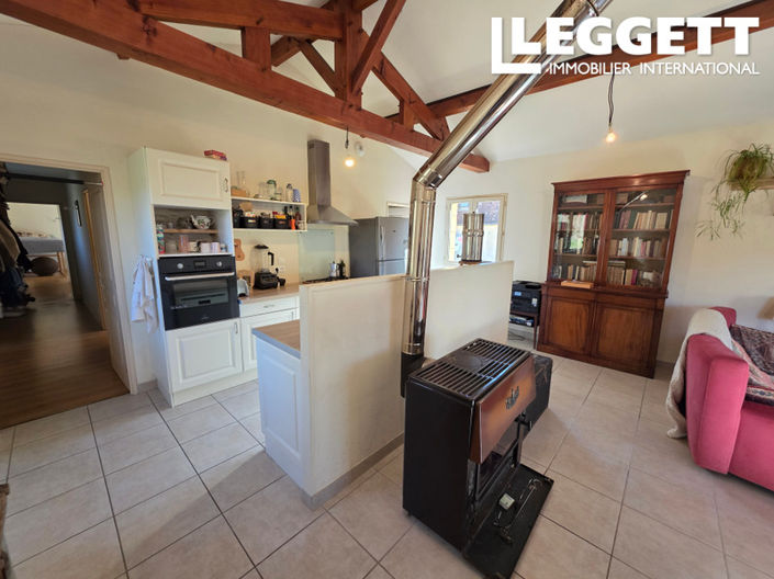 Image No.6-4 Bed House for sale