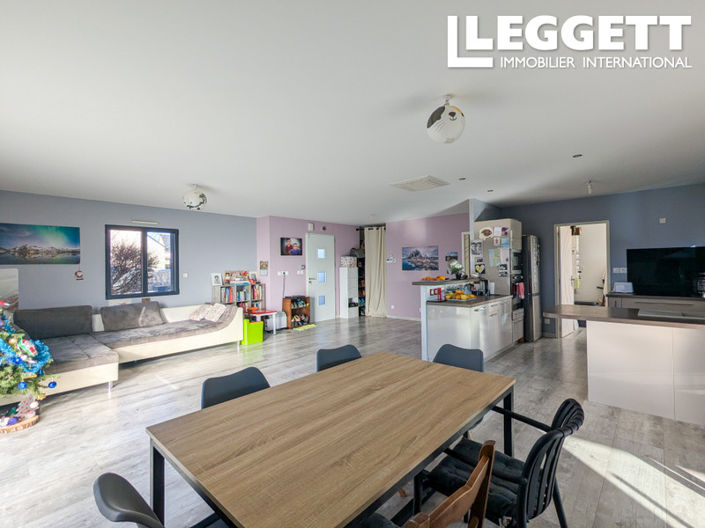 Image No.3-4 Bed House for sale