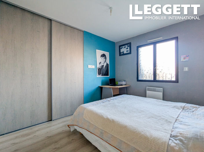 Image No.4-4 Bed House for sale