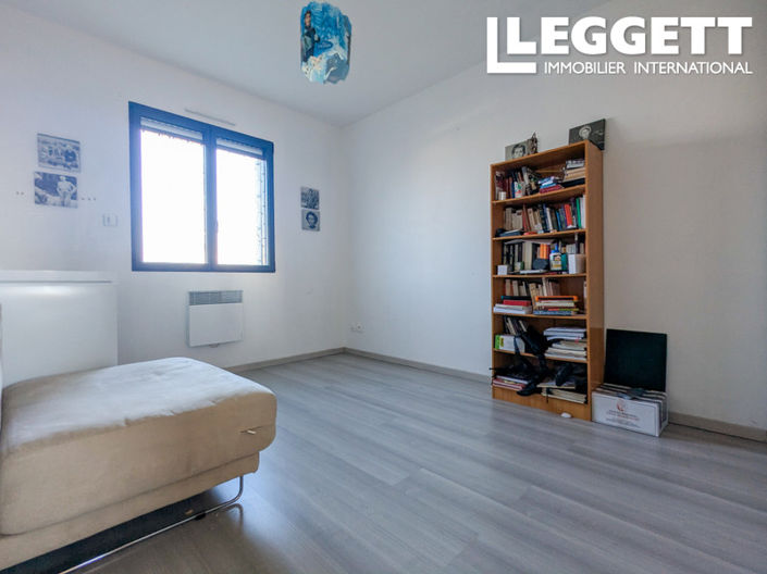 Image No.5-4 Bed House for sale