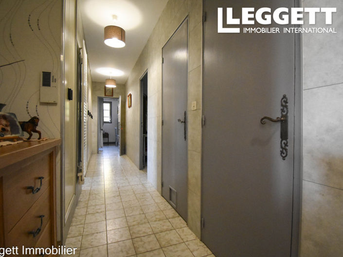 Image No.10-4 Bed House for sale