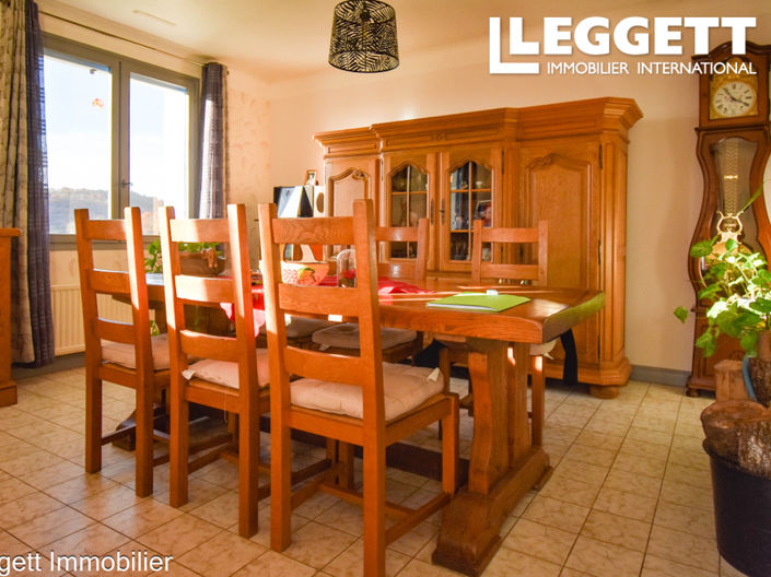 Image No.7-4 Bed House for sale