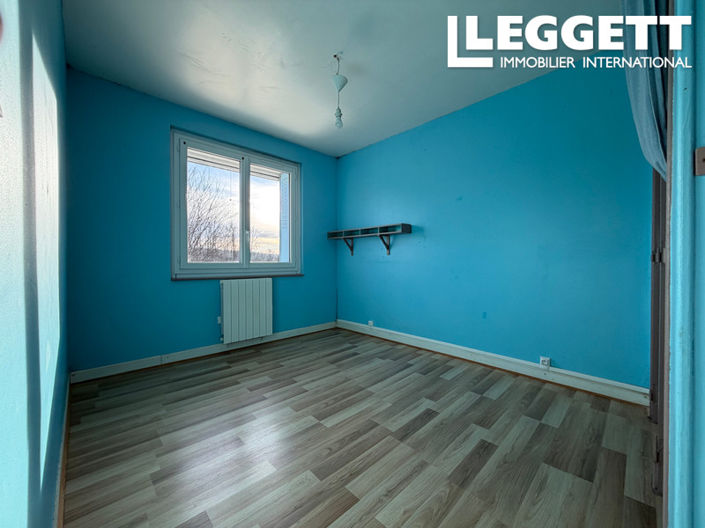 Image No.9-4 Bed House for sale