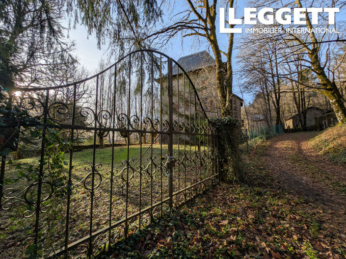 Image No.2-15 Bed Chateaux for sale