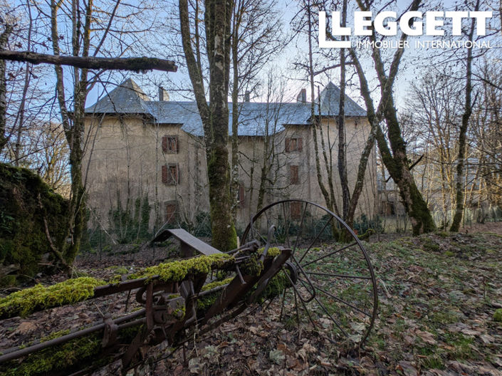 Image No.6-15 Bed Chateaux for sale