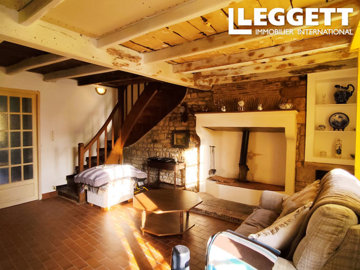 1 - Chassiecq, Maison