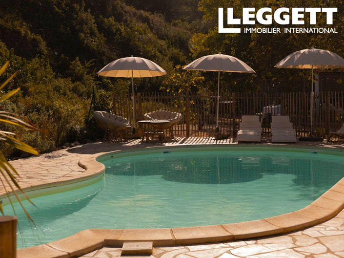 Image No.7-9 Bed House for sale