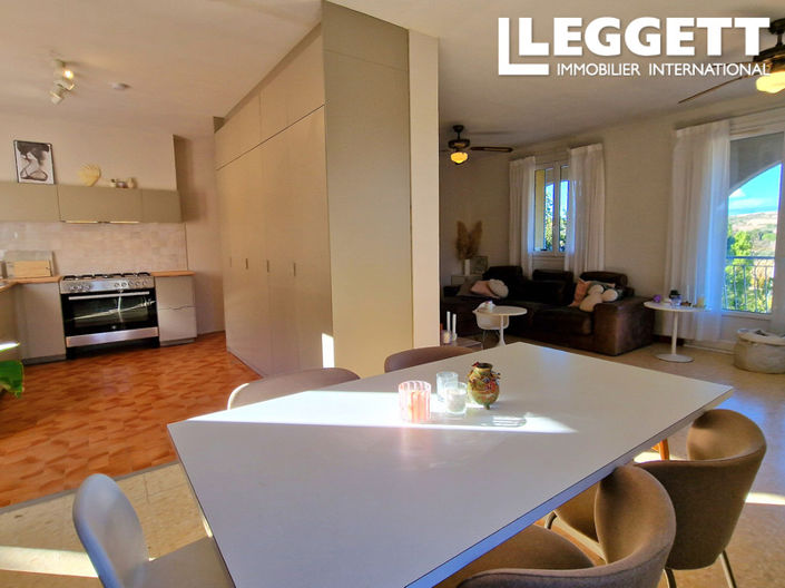 Image No.8-9 Bed House for sale