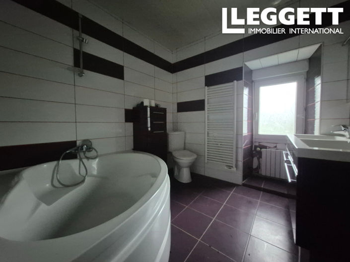 Image No.7-5 Bed House for sale