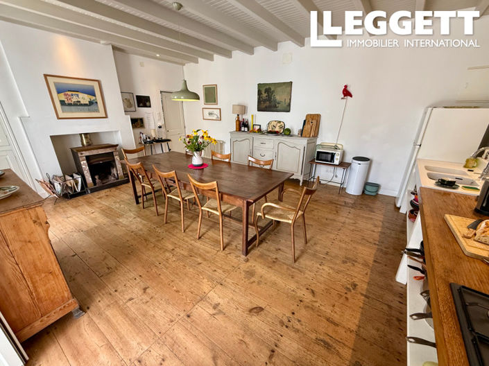 Image No.4-6 Bed House for sale