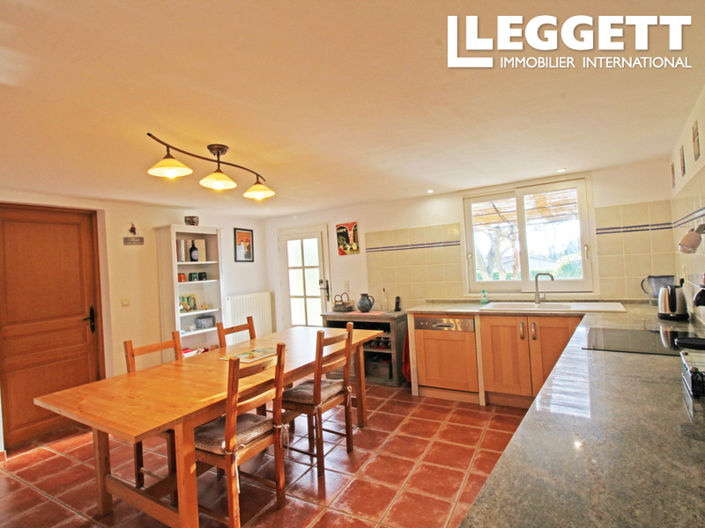 Image No.8-4 Bed House for sale