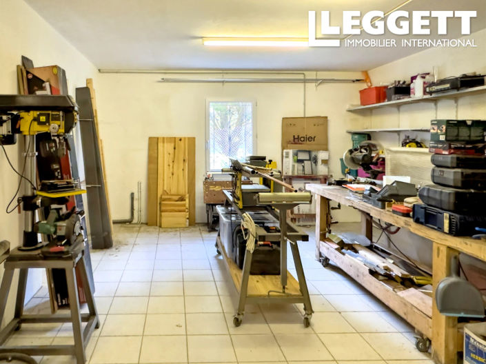 Image No.10-5 Bed House for sale