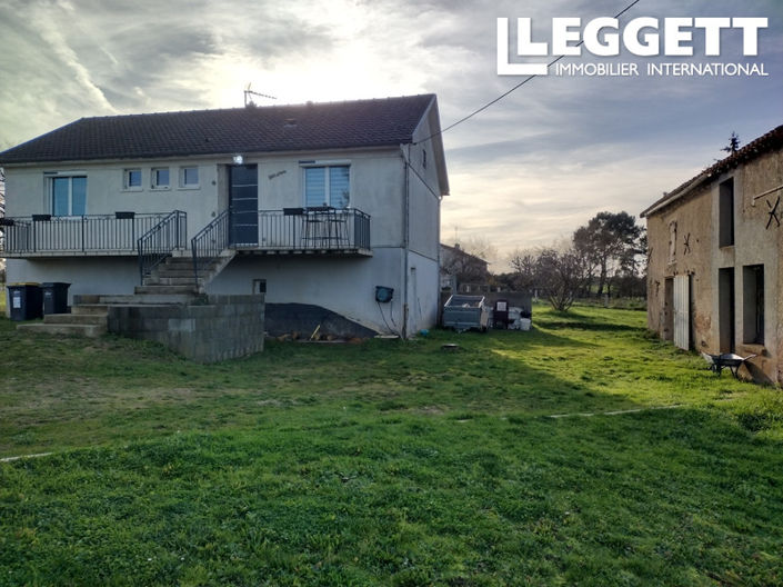 Image No.6-4 Bed House for sale