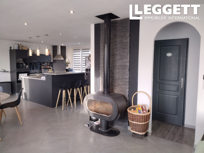 Image No.9-4 Bed House for sale