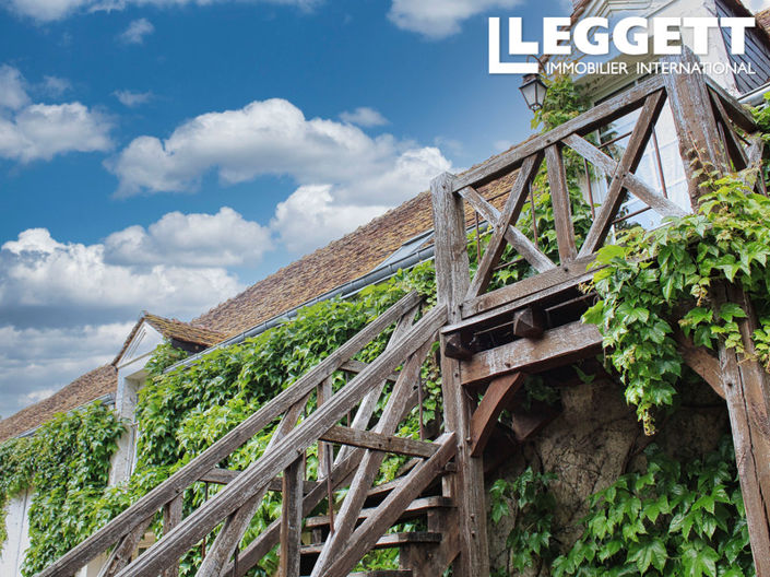 Image No.8-12 Bed Chateaux for sale