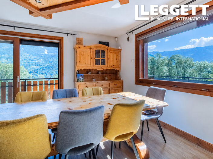 Image No.3-5 Bed House for sale
