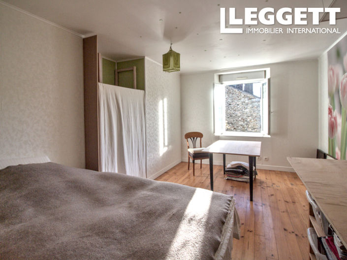 Image No.7-4 Bed House for sale