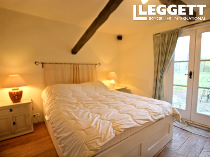 Image No.9-5 Bed House for sale