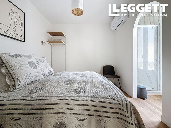 Image No.7-4 Bed House for sale