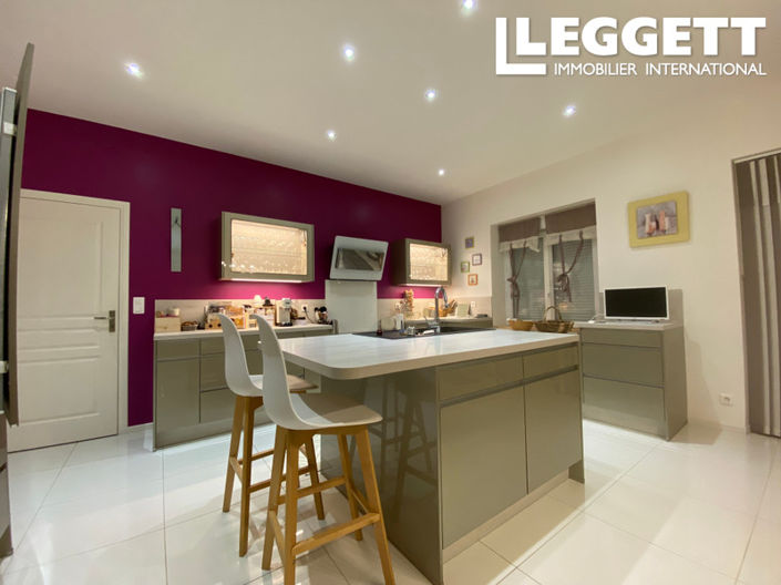 Image No.4-Maison de 5 chambres à vendre à Isigny-le-Buat