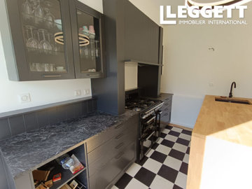 ahr0chm6ly9jzg4uagvzdglhlmltbw8vaw1hz2uvvevom