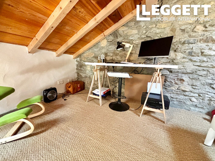 Image No.10-2 Bed House for sale