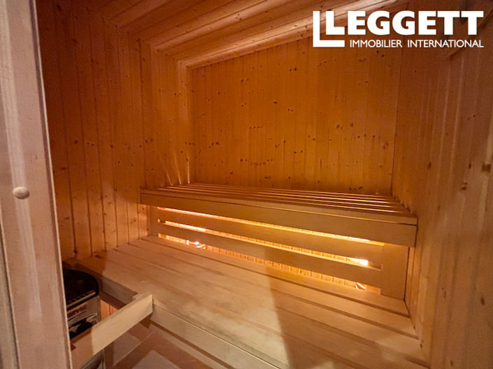 Image No.9-2 Bed House for sale