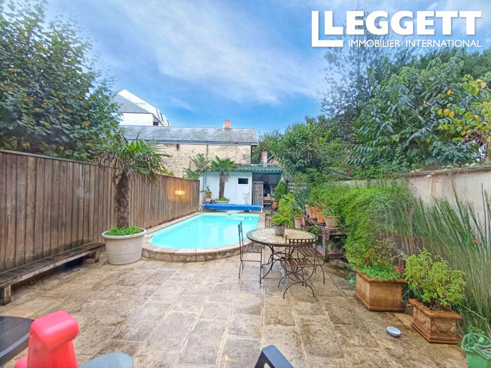 Image No.2-4 Bed House for sale