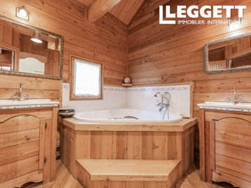 ahr0chm6ly9jzg4uagvzdglhlmltbw8vaw1hz2uvvevom