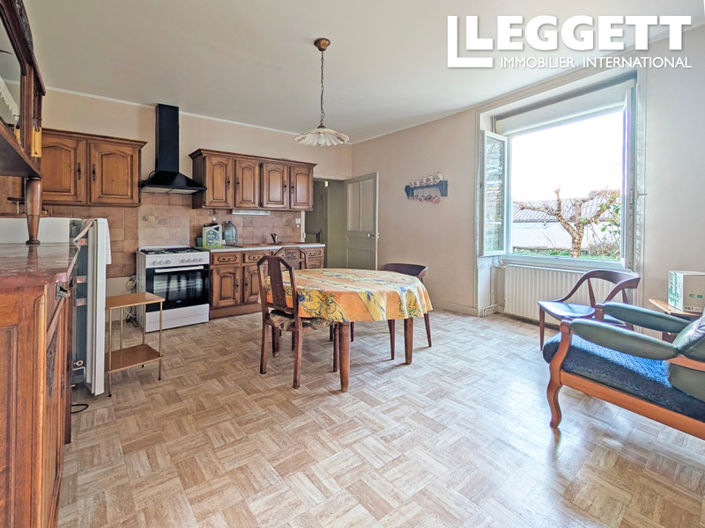 Image No.6-3 Bed House for sale