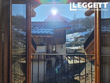 ahr0chm6ly9jzg4uagvzdglhlmltbw8vaw1hz2uvvevom